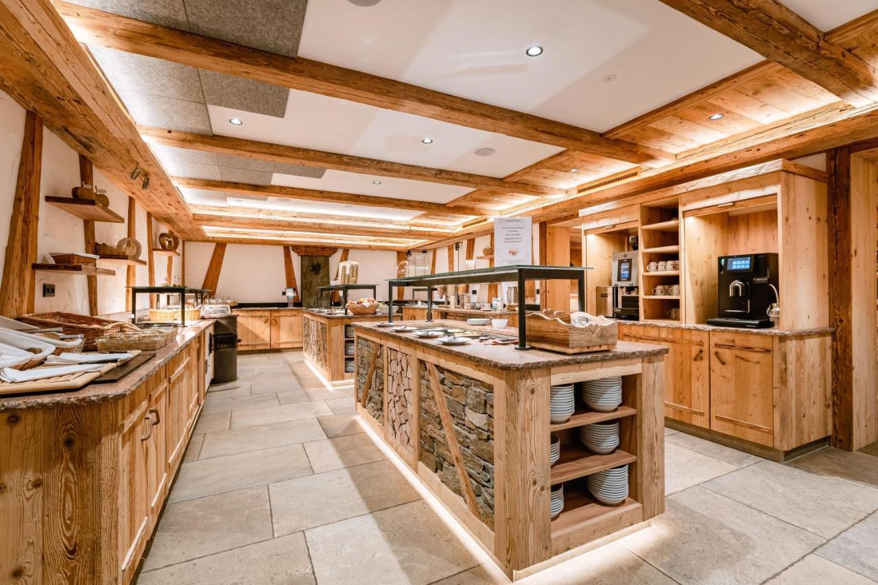 Hotel Restaurant Hexenalm Söll Exteriör bild