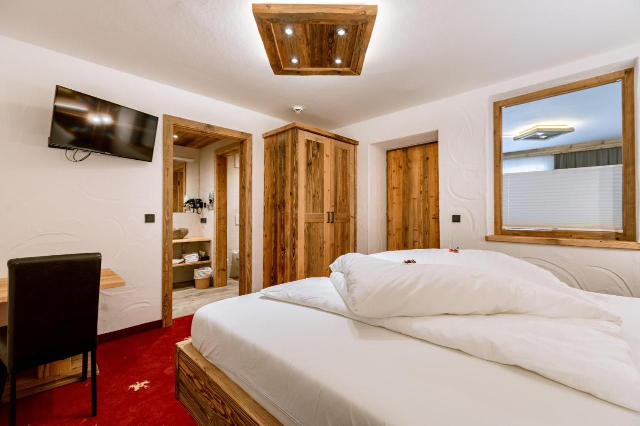 Hotel Restaurant Hexenalm Söll Exteriör bild