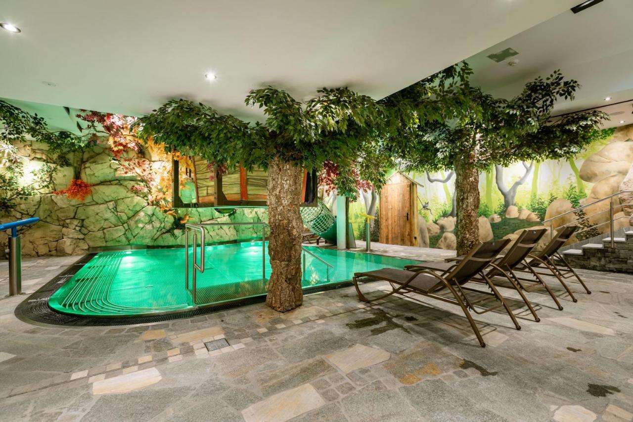 Hotel Restaurant Hexenalm Söll Exteriör bild